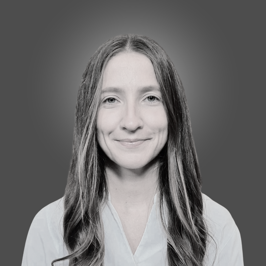 Niamh Reynolds - Dark